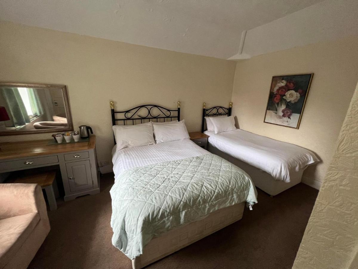 Broughton Craggs Hotel Cockermouth Bagian luar foto