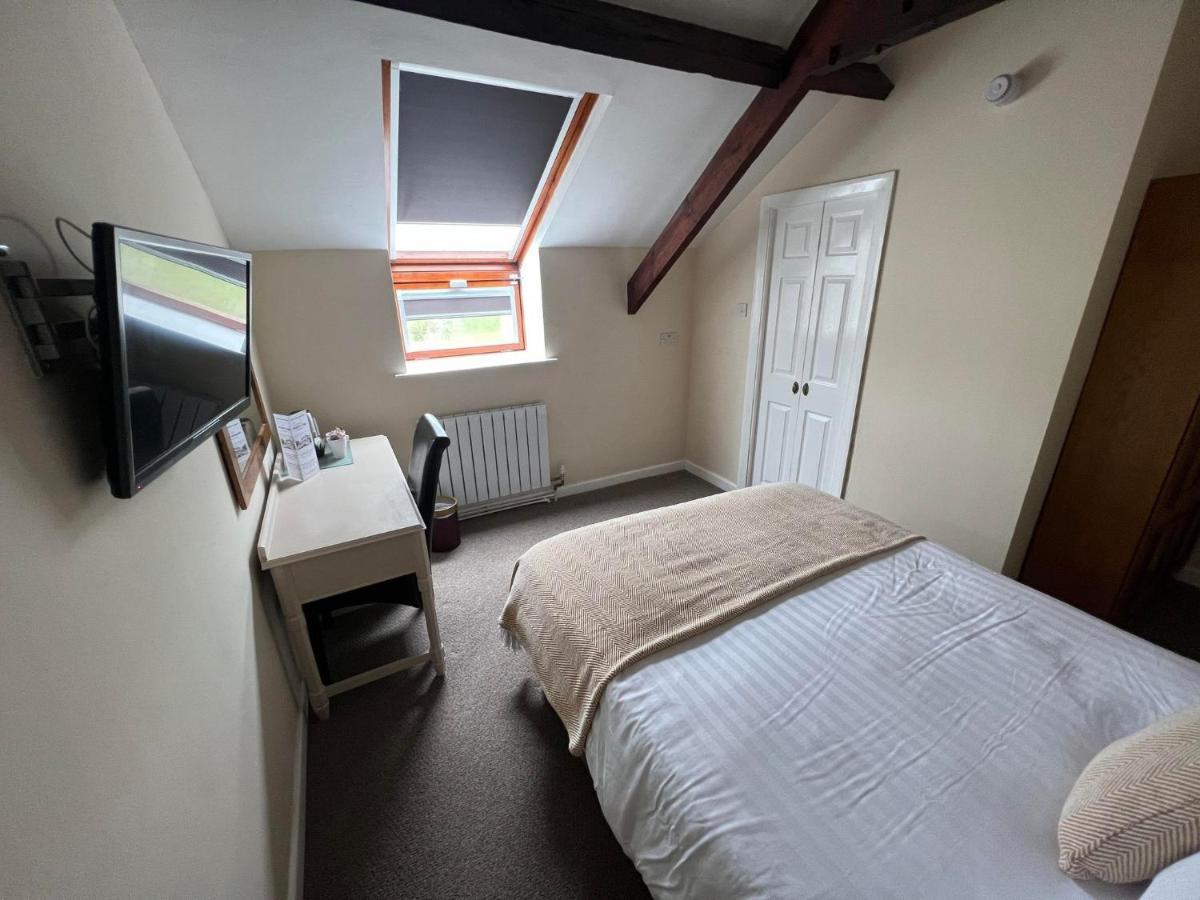 Broughton Craggs Hotel Cockermouth Bagian luar foto