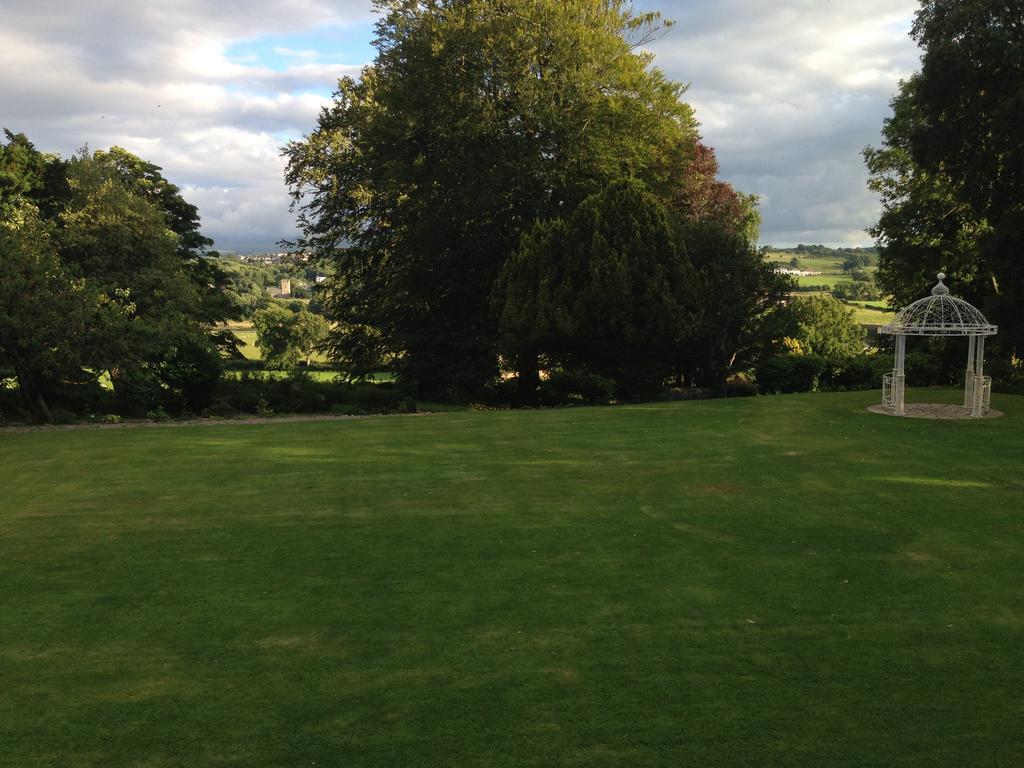 Broughton Craggs Hotel Cockermouth Bagian luar foto